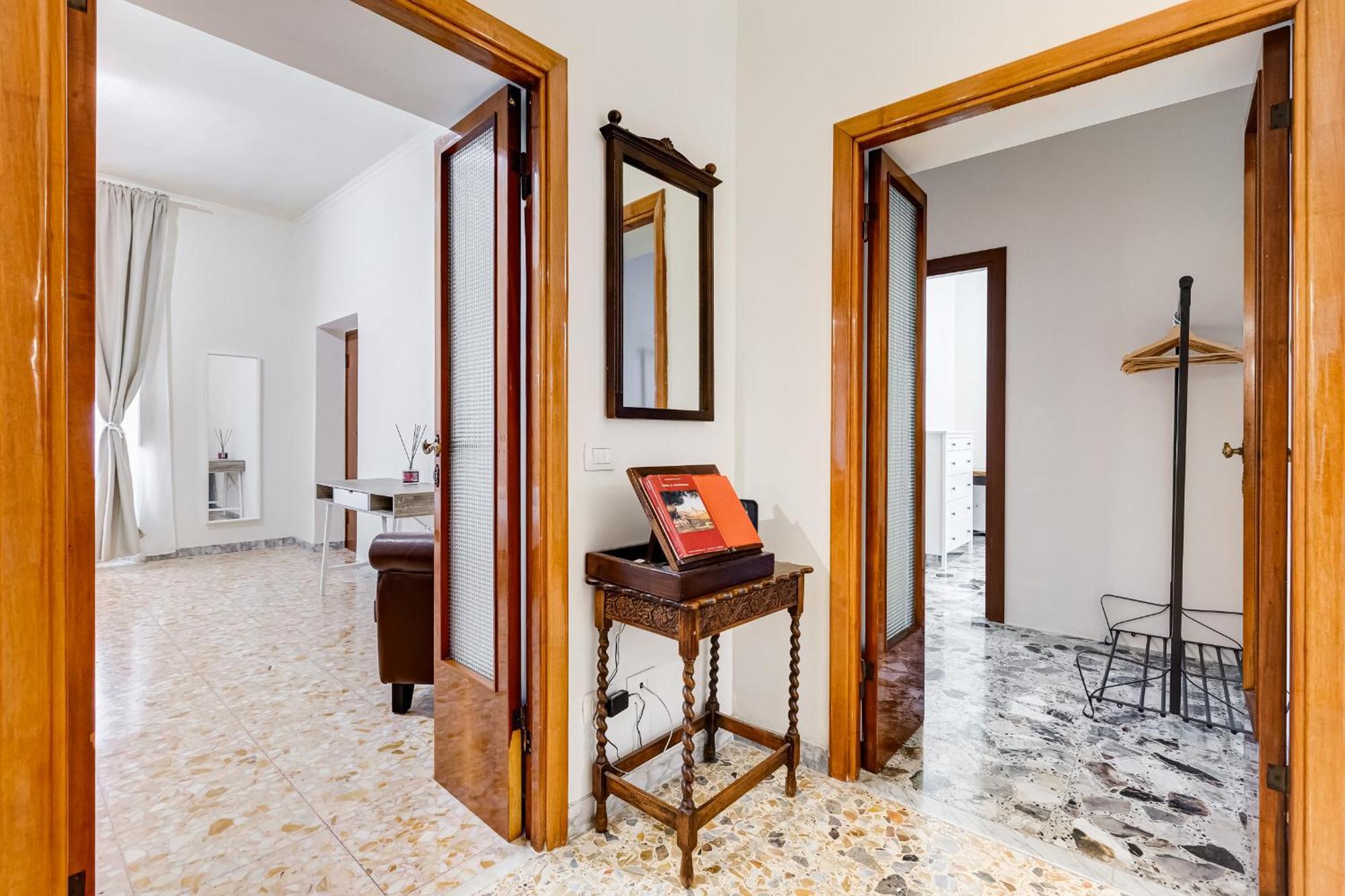 Vivilo Collection - San Vito View Apartment - 3 Bdr 2 Baths Rome Extérieur photo