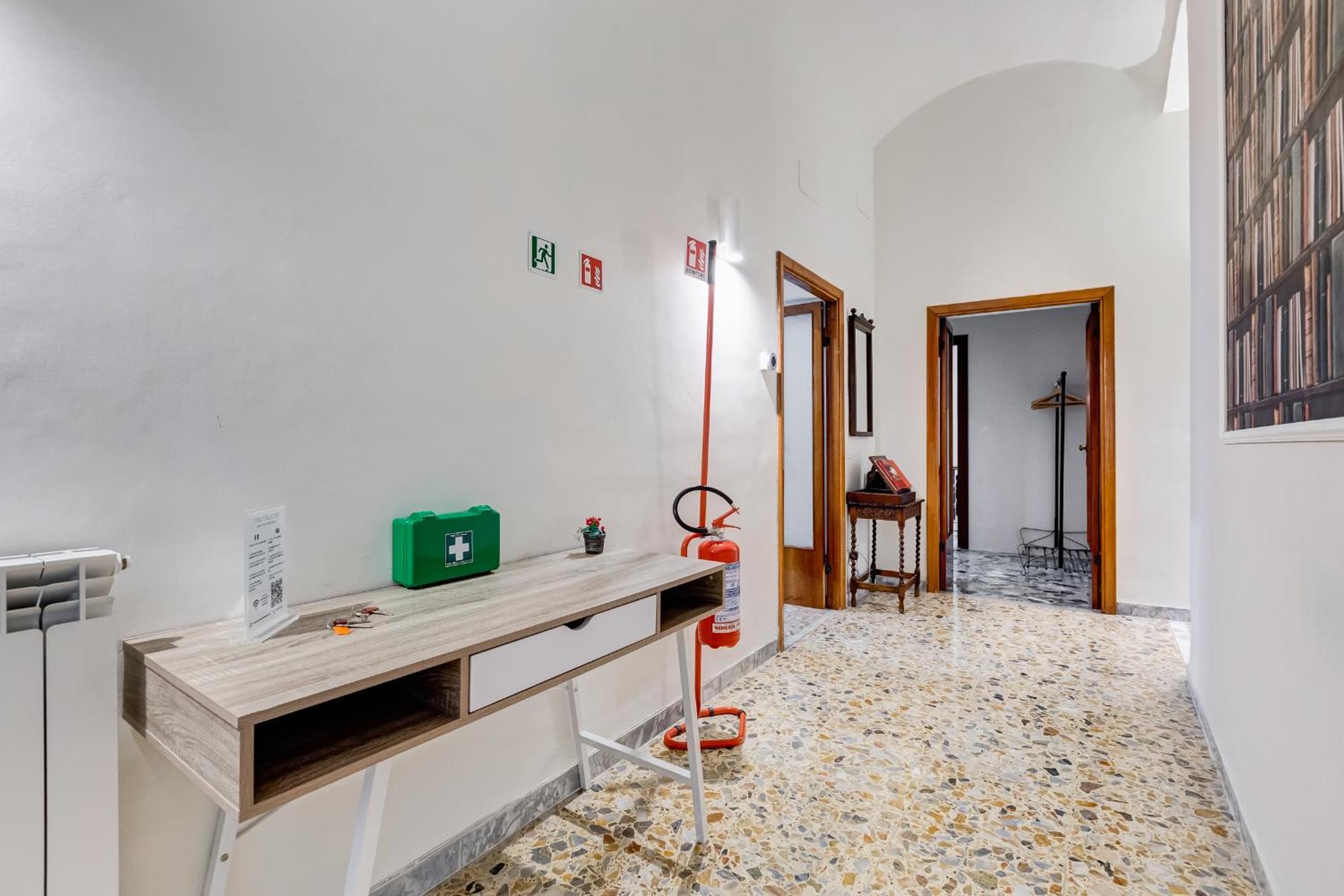 Vivilo Collection - San Vito View Apartment - 3 Bdr 2 Baths Rome Extérieur photo