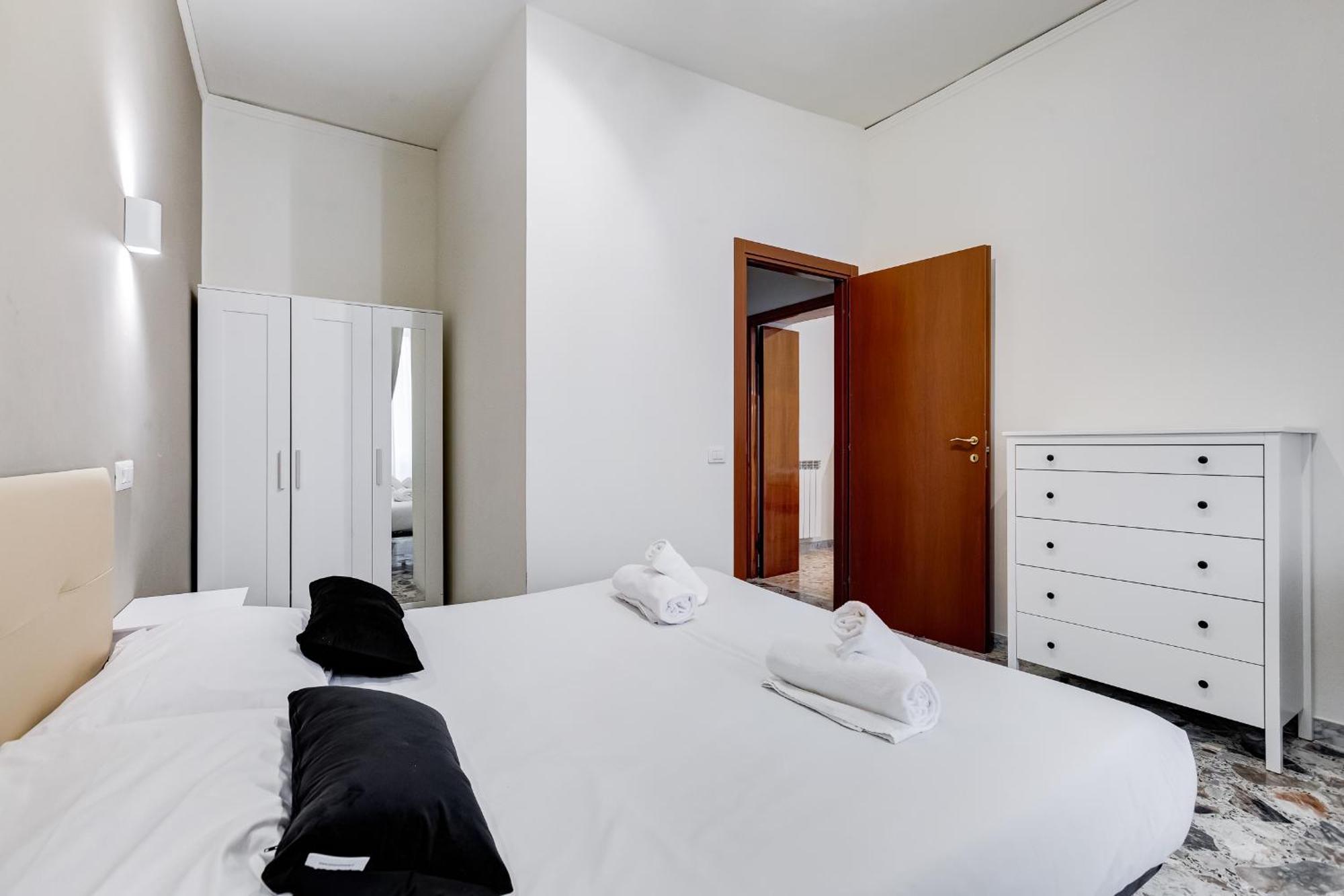 Vivilo Collection - San Vito View Apartment - 3 Bdr 2 Baths Rome Extérieur photo